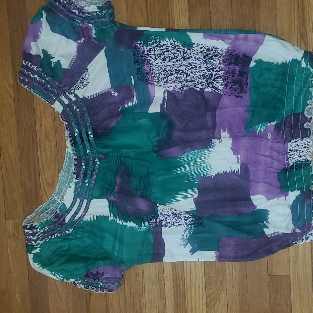 Ladies top size medium - Picture 3 of 7